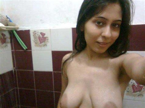 big boobs indian girls ki nude selfie enjoy kare shower sex