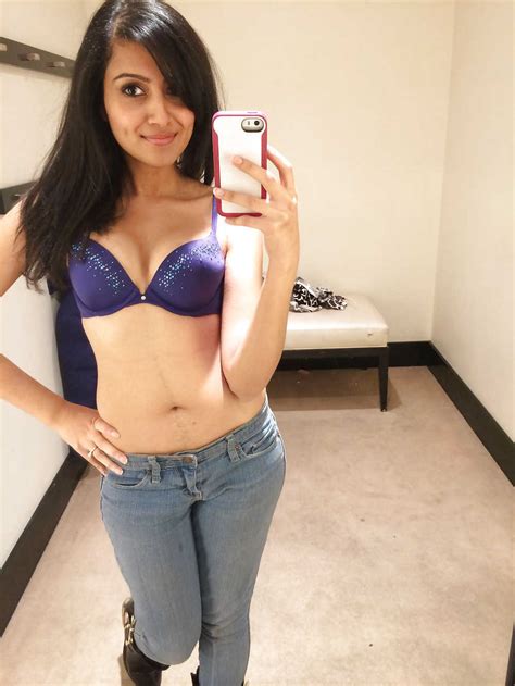 Sexy Nude Desi Teen Indian Girls Pictures