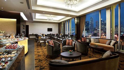 guide  hotel club lounge access executive traveller