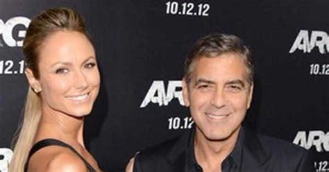 george clooney and stacy keibler attend argo premiere amid breakup rumors e news