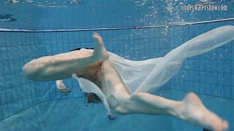 Nude Underwater Photos