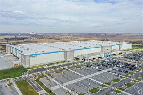 amazon warehouse sale    biggest  industrial deal