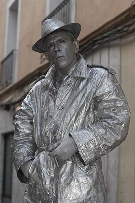 living statues around the world
