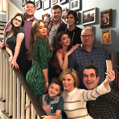 modern family cast bids farewell  sitcom  final day  filming