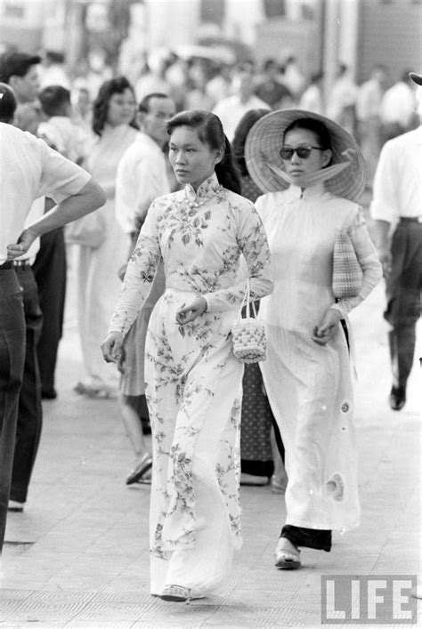 The áo Dài Is A Vietnamese National Costume Now Most