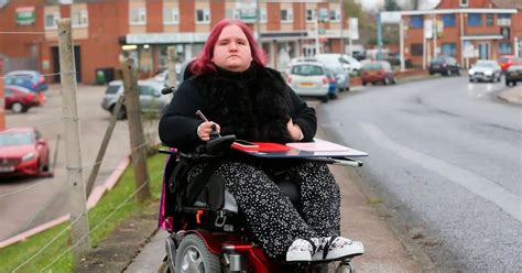 Disabled Woman Angered By Ridiculous Parking Which Left Her Unable To