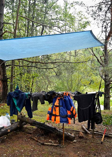 camping tarps  dry trips  factors  setup tips gudgear