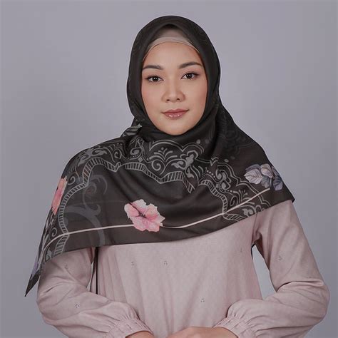 zoya toko  fashion  hijab wanita muslim