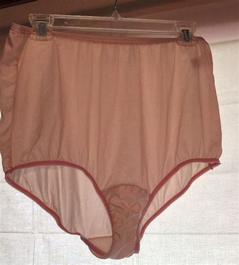 vintage panties granny nylon vanity fair light pink size 8 46 panty