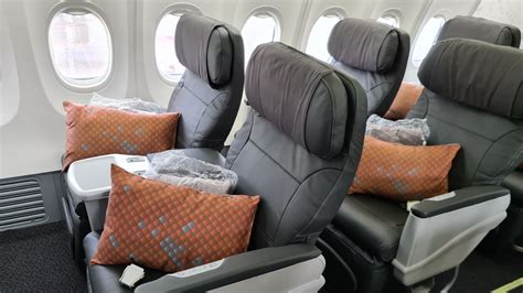singapore airlines  boeing  business class executive traveller