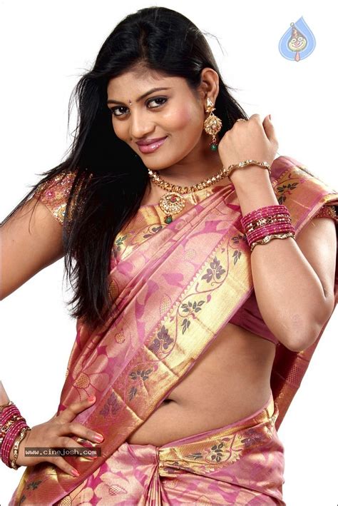 Navel Thoppul Low Hip Show In Saree Page 77 Xossip