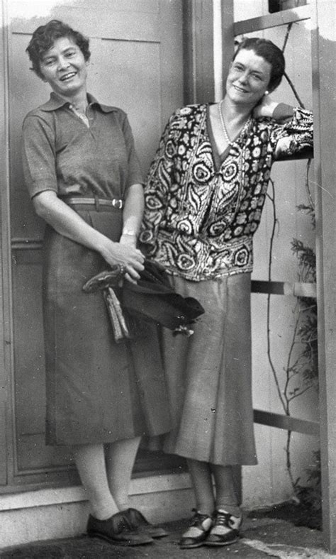1930s mature women fashion mrs clothing