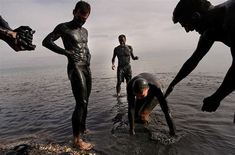 the dead sea s miracle mud it s earth mud check out all