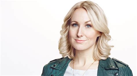 nikki glaser is a blonde comedian talking frankly about sex but don t