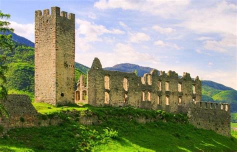 6 Amazing Medieval Fortresses Of Italy