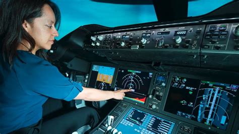 Touchscreens Come To 777x Flight Deck Youtube