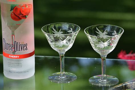 vintage etched cocktail ~ martini glasses set of 4