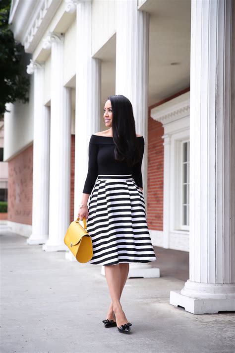 wear  striped skirt  ways stylish petite