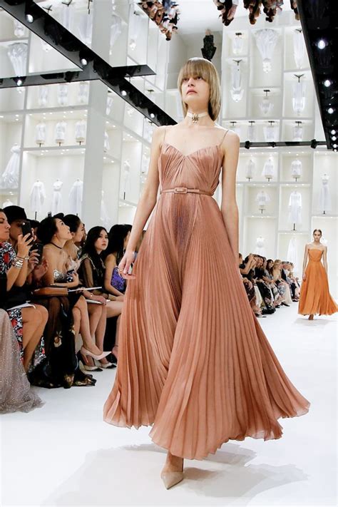 pleated   dresses  christian dior fall  couture pfw fashion dresses fancy