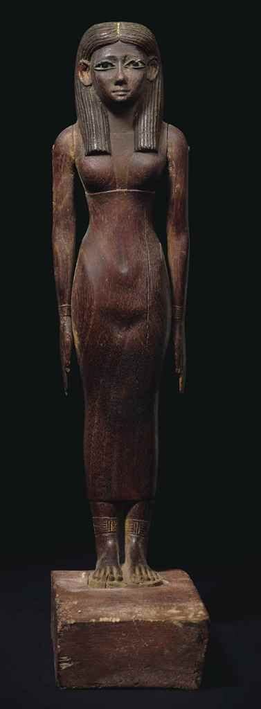 Wooden Sculpture Of Lady Middle Kingdom Early 12th