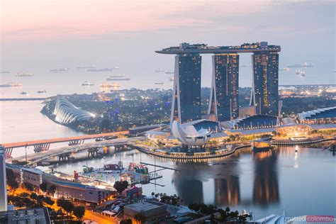elevated view  marina bay sands  sunrise singapore royalty  image