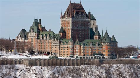 Reasons You Should Visit Quebec City Over Montreal