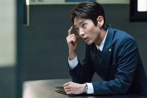 K Drama Review Lawless Lawyer Grips Attention With Stellar Cast