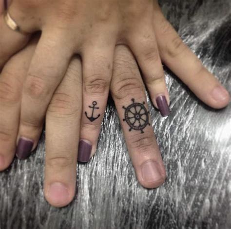 34 matching couple tattoos all lovers will appreciate tattooblend