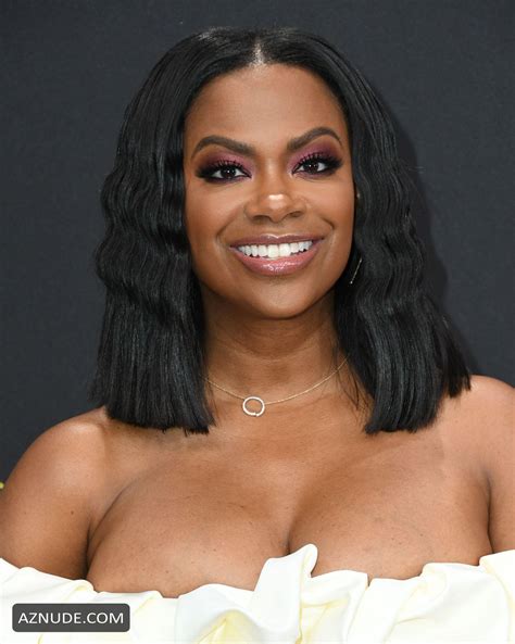 Kandi Burruss Sexy At The 2019 E People S Choice Awards Held At The