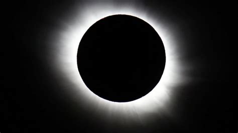 solar eclipse  kicks   day  celestial  abc news