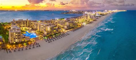 stay  cancun   areas  nomadvisor
