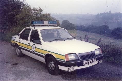 west yorkshire police vauxhall cavalier cnwy summer  flickr