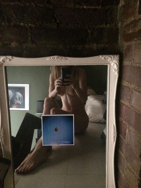 marin ireland nude private mirror selfies and pussy pics