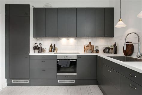 dark grey kitchen  cocolapinedesigncom kitchens pinterest gray kitchens dark grey