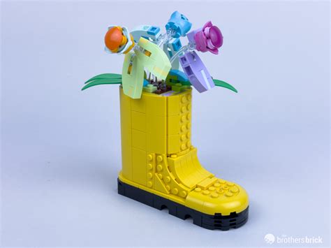 lego creator     flowers  watering  tbb review   brothers brick