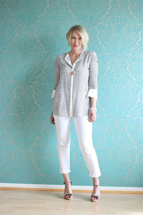 pin by beth seaver on love white jeans older women fashion over 50 womens fashion fashion