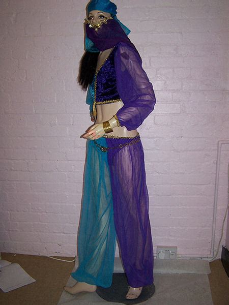 Arabian Belly Dancers Costume And Veil – Mad World Fancy Dress