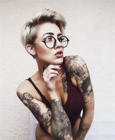 sexy tattoo tattoo tattooed babes inked girls ink tatouage iphriscotattoo inked world 〽️