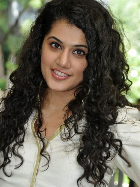 high quality bollywood celebrity pictures taapsee pannu
