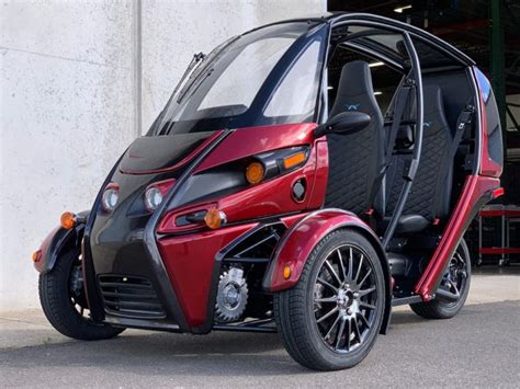 arcimoto starts delivering   affordable fun utility vehicle