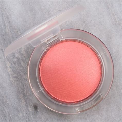 mac cheer up glow play blush 30 00 for 0 25 oz is a brighter light