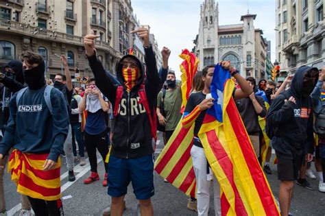 beeld protest  barcelona upday nieuws