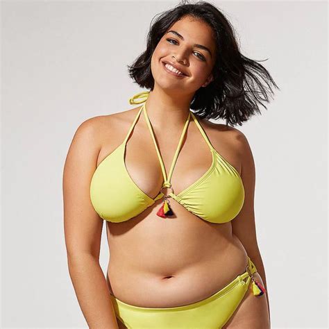 27 Sexy Plus Size Swimsuits For Your Romantic Beach Vacation
