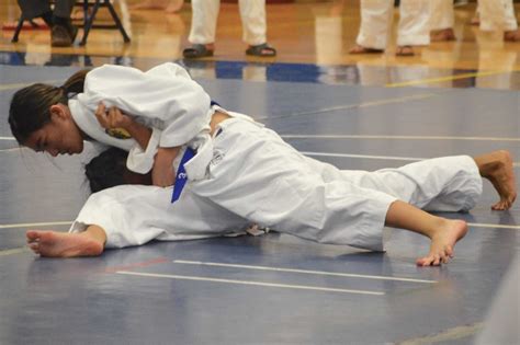 girls judo shows potential  opening tournament ka leo  na koa