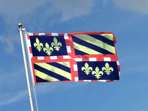 burgundy  ft flag  cm royal flags
