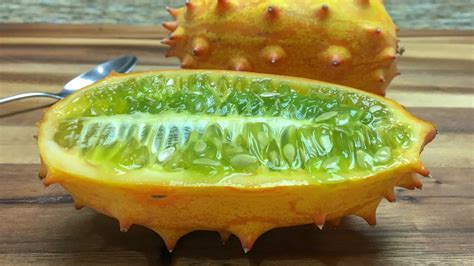 kiwano melon horned melon    exotic fruit runawayrice