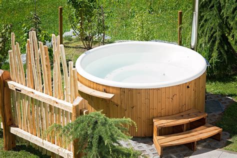 linstallation dun spa dans votre jardin jardin mobilier
