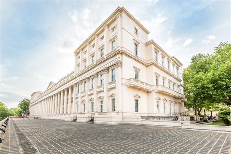royal society  london chosen  venue  high profile uk