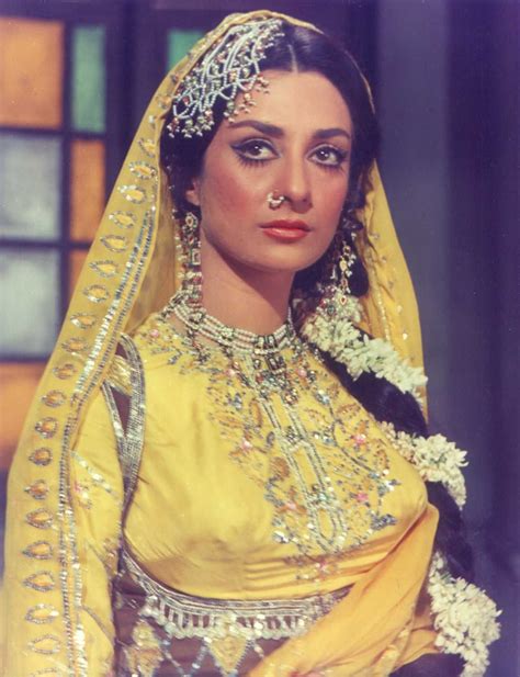 Pin By Ceyda On Subtle Saira Beautiful Indian Actress Vintage