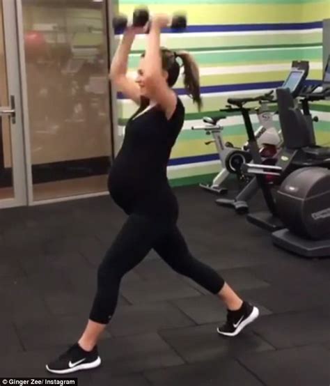 Pregnant Ginger Zee Works Out Three Weeks From Due Date Daily Mail Online